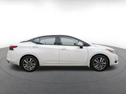 Used 2025 Nissan Versa SV FWD image 10