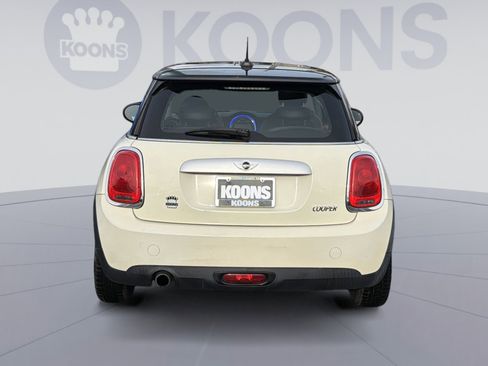 Used 2014 MINI Cooper 2-Door Hardtop image 5
