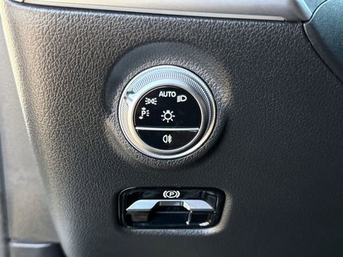 Used 2022 Mercedes-Benz C 300 4MATIC Sedan image 19