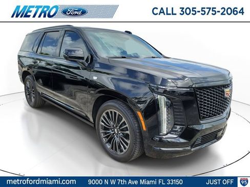 Used 2025 Cadillac Escalade Sport Platinum RWD image 1