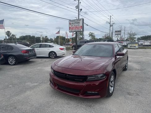 Used 2018 Dodge Charger SXT Plus RWD image 1
