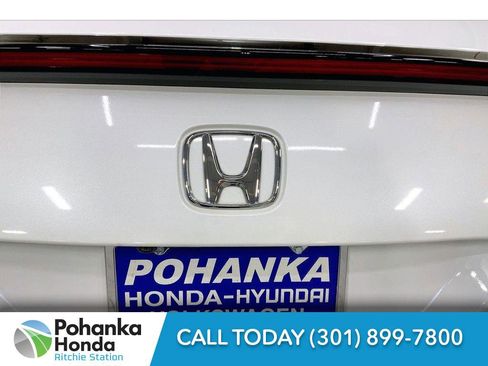 Used 2017 Honda Civic EX-L image 32