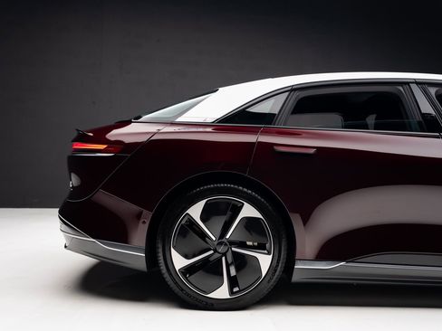 Used 2023 Lucid Air Touring AWD/4WD image 37
