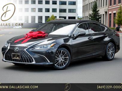 Used 2023 Lexus ES 300h w/ Premium Package