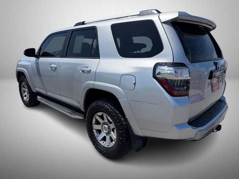 Used 2016 Toyota 4Runner Trail Premium AWD/4WD image 4