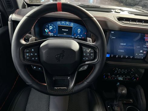 New 2025 Ford Bronco Raptor image 17