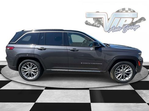 Certified 2022 Jeep Grand Cherokee Summit AWD/4WD image 3