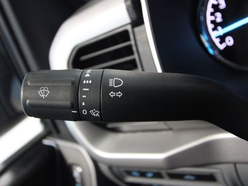 Used 2022 Ford F150 XLT w/ Equipment Group 302A High image 12