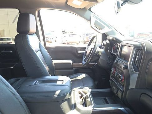 Used 2025 Chevrolet Silverado 1500 LT Trail Boss w/ Convenience Package II AWD/4WD image 5