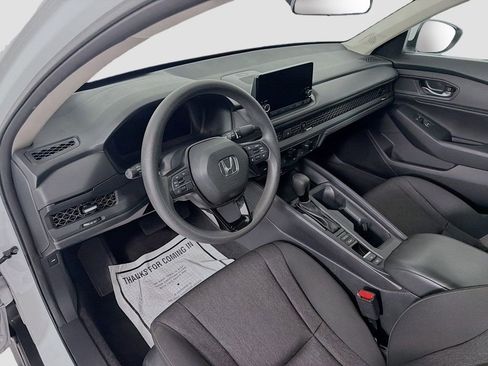 Used 2023 Honda Accord EX image 9