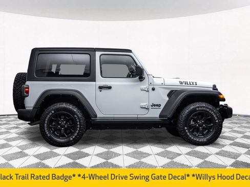 Used 2022 Jeep Wrangler Sport AWD/4WD image 15