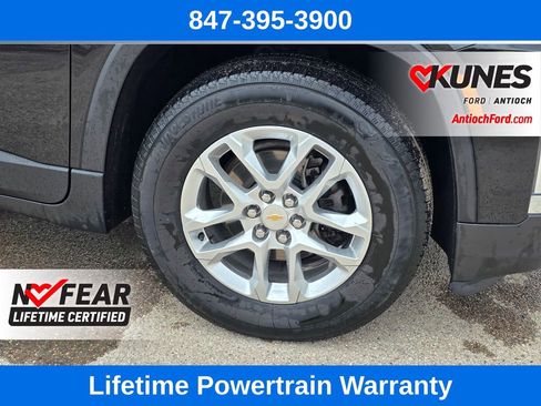 Used 2023 Chevrolet Traverse LS AWD/4WD image 9
