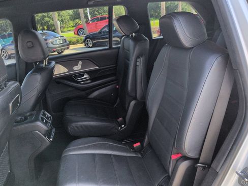 Used 2020 Mercedes-Benz GLS 450 4MATIC image 13
