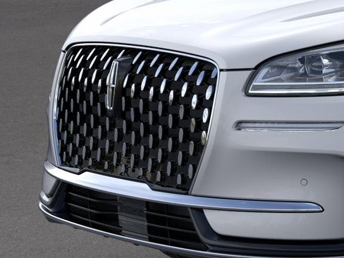 New 2023 Lincoln Corsair Reserve w/ Equipment Group 202A AWD/4WD image 17