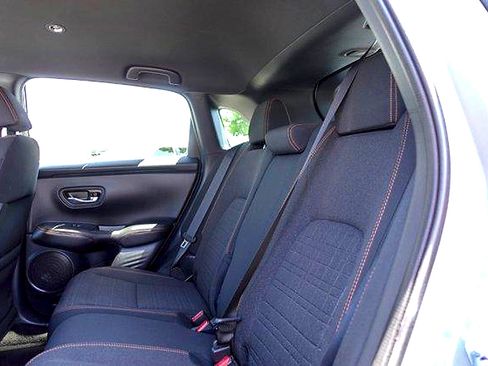 Used 2025 Honda HR-V Sport image 22