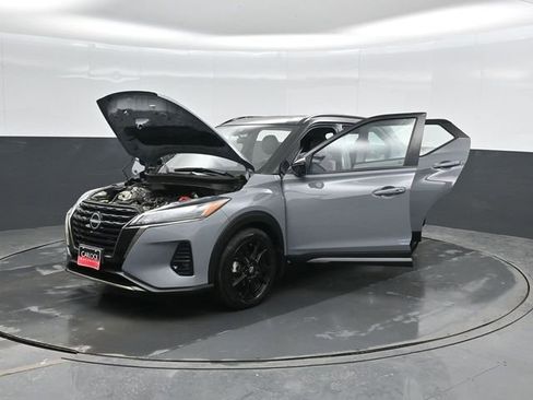 Used 2023 Nissan Kicks SR w/ SR Premium Package image 60