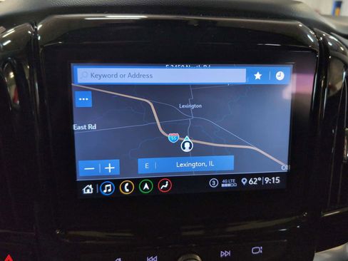 Used 2021 Chevrolet Traverse LT w/ LT Premium Package image 14