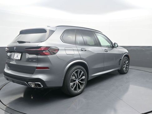 New 2026 BMW X5 xDrive40i w/ M Sport Package image 7