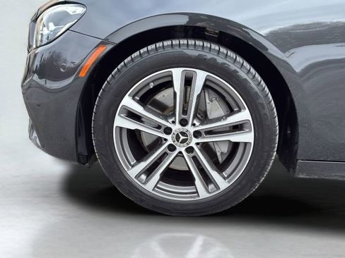 Used 2023 Mercedes-Benz E 350 4MATIC Sedan image 19