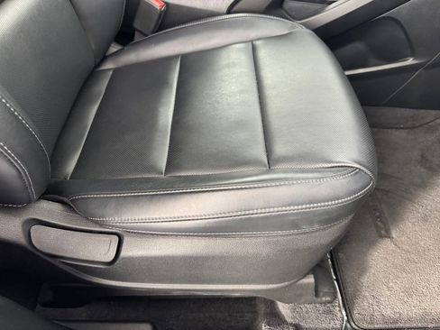 Used 2025 Kia Telluride S FWD image 42