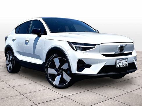 Used 2023 Volvo C40 P8 Recharge Ultimate AWD/4WD image 2