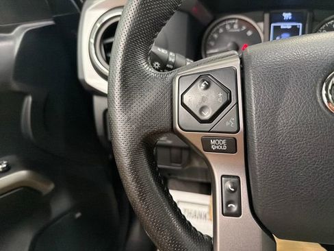 Used 2016 Toyota Tacoma Limited w/ Towing Package AWD/4WD image 23