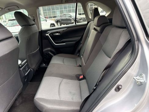 Used 2025 Toyota RAV4 XLE AWD/4WD image 14