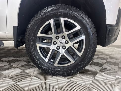 Used 2020 Chevrolet Silverado 1500 LT Trail Boss image 48