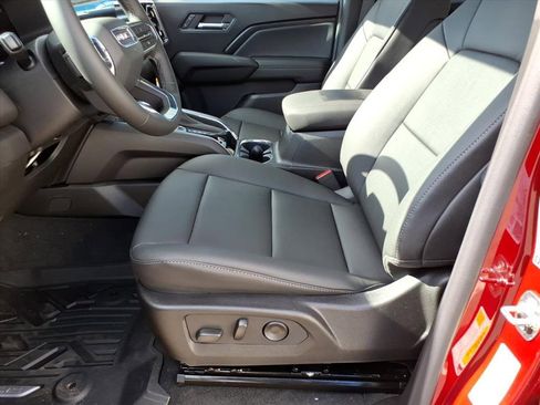 New 2026 GMC Canyon Elevation w/ Convenience Package image 13