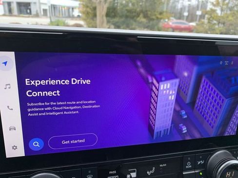 Used 2024 Toyota Highlander XLE image 23