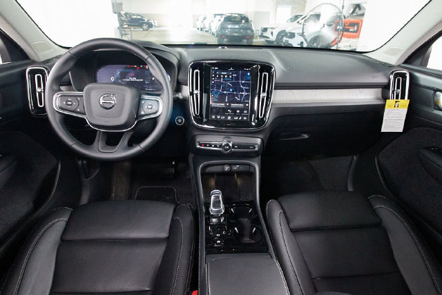 Certified 2026 Volvo XC40 B5 Plus w/ Protection Package Premier AWD/4WD image 6