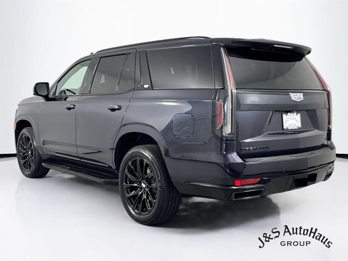 Used 2024 Cadillac Escalade Sport w/ LPO, ONYX Package AWD/4WD image 5