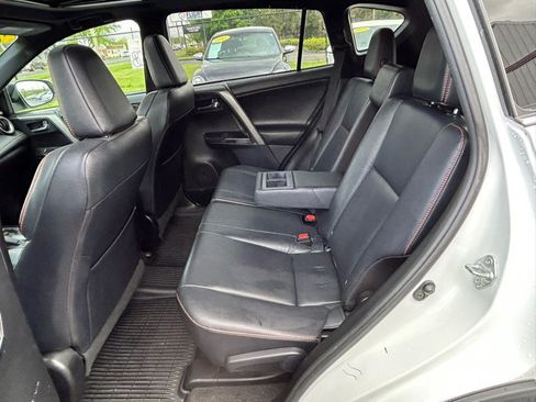 Used 2016 Toyota RAV4 SE AWD/4WD image 13