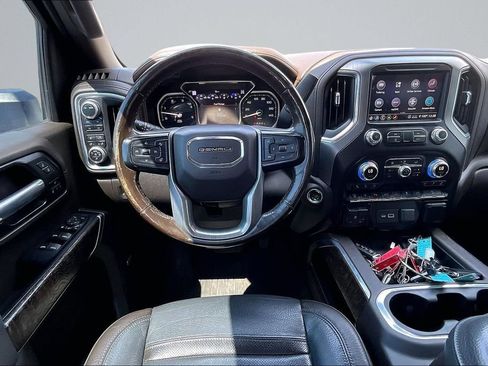 Used 2020 GMC Sierra 2500 Denali w/ Denali Ultimate Package AWD/4WD image 5