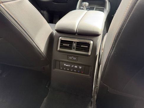 Used 2025 MAZDA CX-70 3.3 Turbo w/ Preferred Package image 27