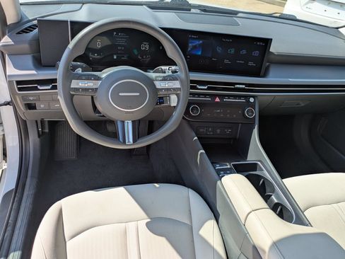 Used 2025 Hyundai Sonata SEL FWD image 9