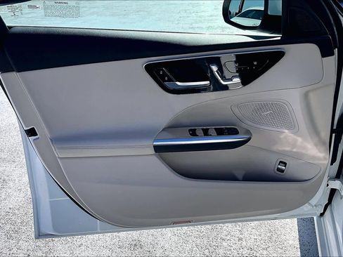 Used 2022 Mercedes-Benz C 300 Sedan image 21