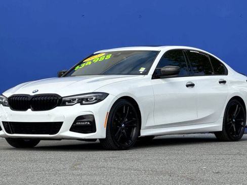 Used 2022 BMW 330i Sedan w/ M Sport Package RWD image 8