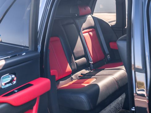 Used 2021 Rolls-Royce Cullinan image 43