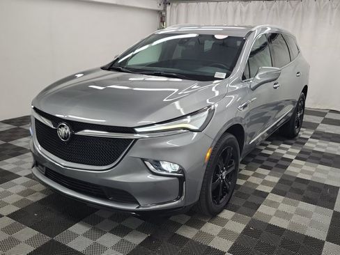 Used 2024 Buick Enclave Essence w/ Sport Touring Edition image 3