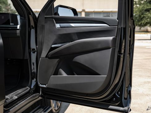 Used 2026 Cadillac Escalade V w/ LPO, Floor Liner Package AWD/4WD image 91