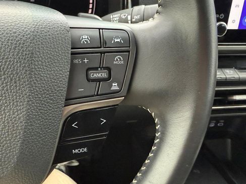 Certified 2025 Toyota Camry SE image 18