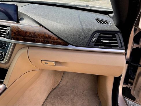 Used 2015 BMW 428i Convertible image 16