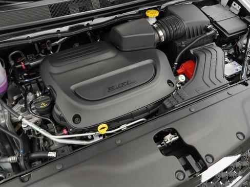 New 2026 Chrysler Pacifica Limited w/ S Appearance Package image 35