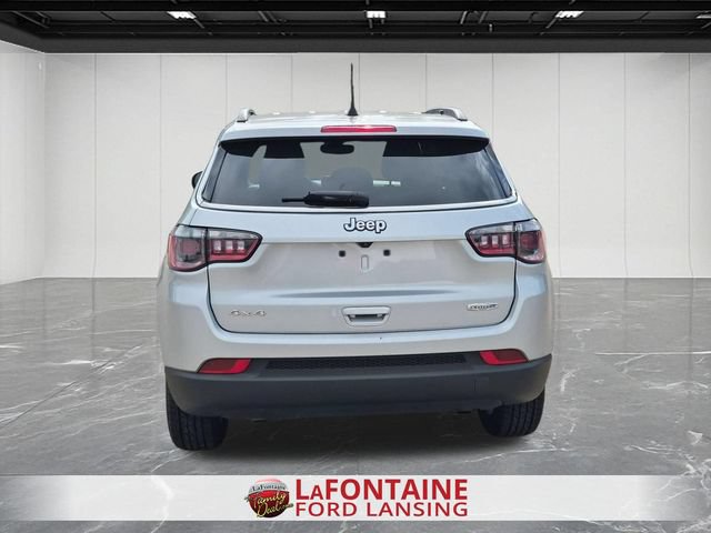Used 2024 Jeep Compass Latitude AWD/4WD image 4