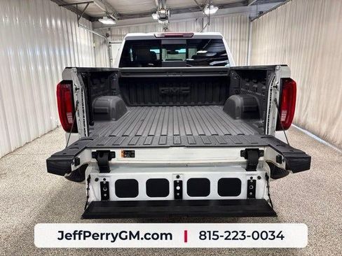 Used 2021 GMC Sierra 1500 SLT w/ SLT Premium Package AWD/4WD image 28