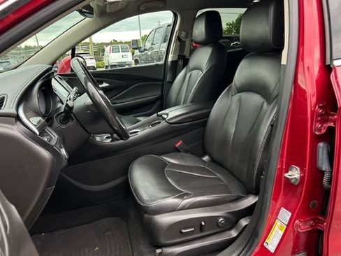Used 2019 Buick Envision Essence AWD/4WD image 29