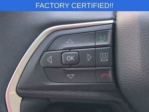 Certified 2023 Jeep Grand Cherokee L Laredo AWD/4WD image 19