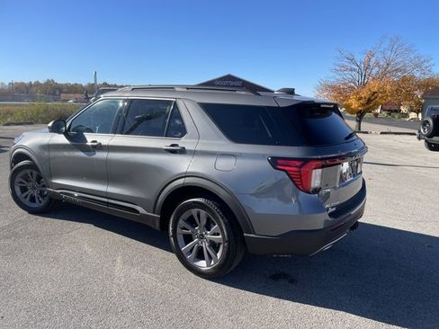 New 2026 Ford Explorer Active w/ Active Comfort Package image 6