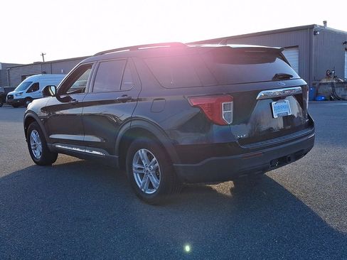 Certified 2022 Ford Explorer XLT w/ Class IV Trailer Tow Package image 4